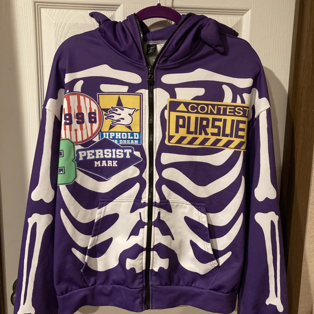 ROMWE Purple Skeleton Mens medium Jacket with Patches hood has soft spikes
